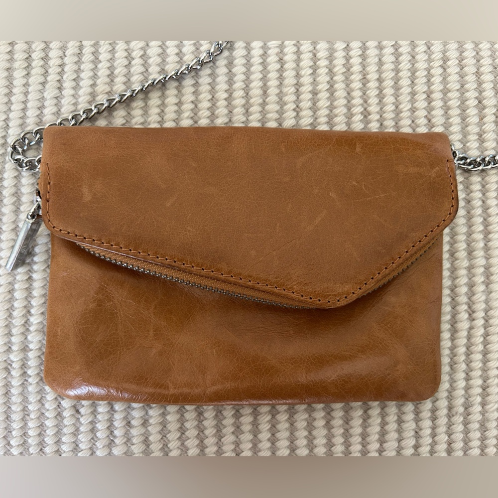 HOBO Convertible leather crossbody/clutch/handbag/wristlet. Festival ready! - Picture 2 of 13